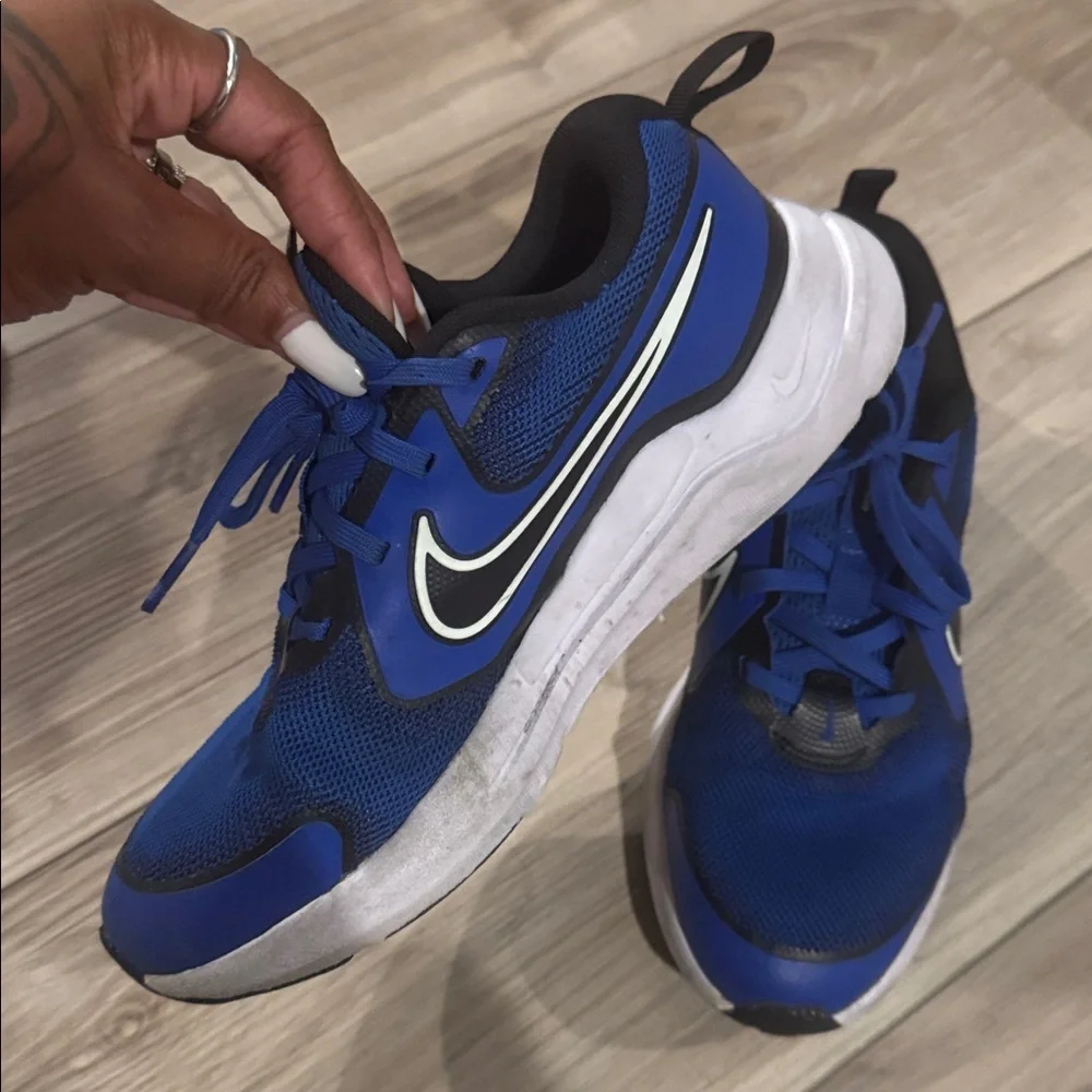 Nike Kids Blue Athletic Shoes